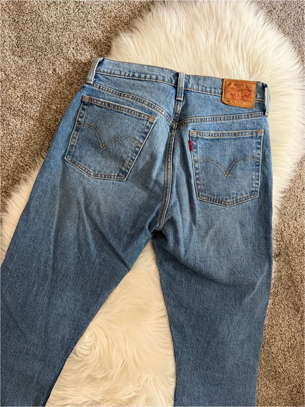Free People Premium Quality 501 Buttonfly Levi’s Jeans